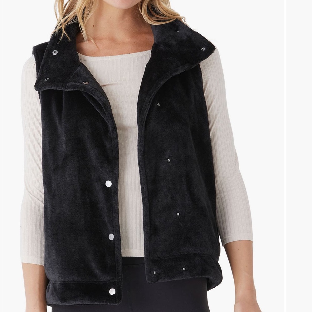 Nordstrom fleece vest size small